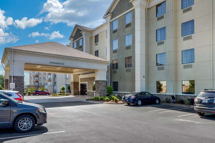 Comfort Inn Suites North Little Rock Near I 40 Compare Deals