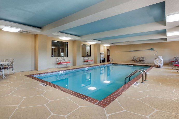 Comfort Inn Suites North Little Rock Near I 40 Compare Deals