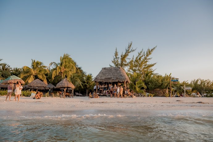 Zomay Holbox Holbox Island Compare Deals - 