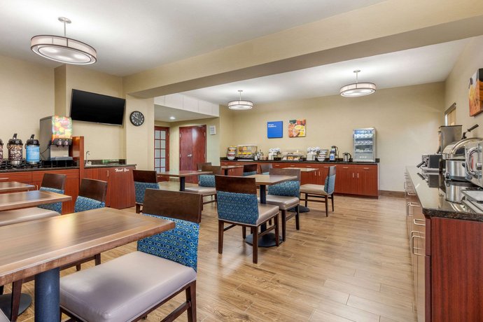 Comfort Inn Lenoir City Compare Deals