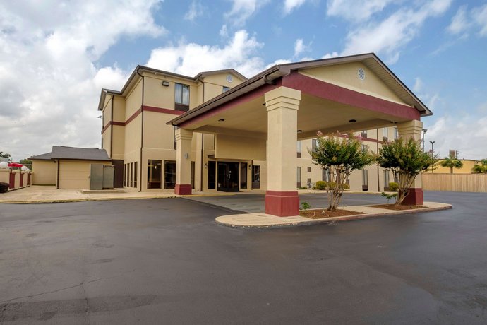 Red Roof Inn Suites Mobile Tillman S Corner Compare Deals