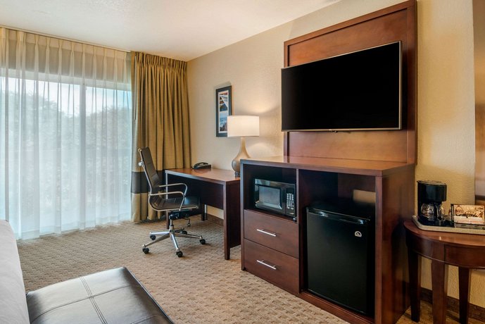 Comfort Inn Suites Lincoln City Compare Deals