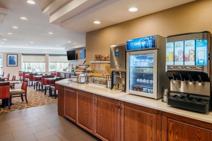 Comfort Inn Suites Lincoln City Compare Deals