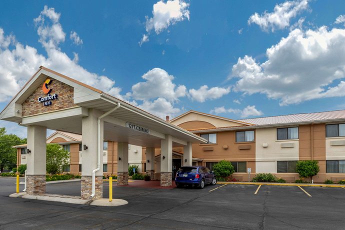country inn and suites quad cities airport