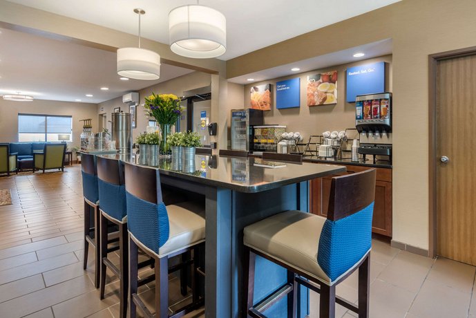 Comfort Inn Ellsworth السوورث قارن عروض الأسعار