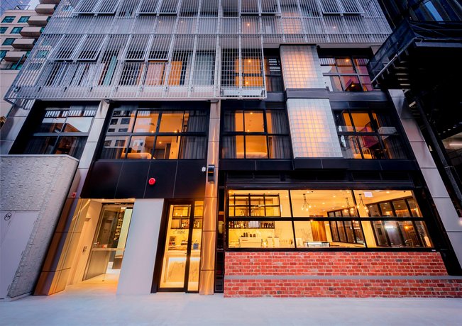 Brady Hotels Jones Lane