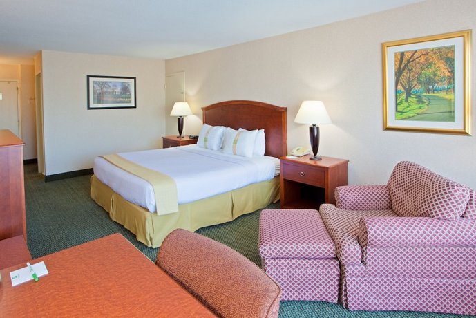 Holiday Inn University Area Charlottesville Compare Deals