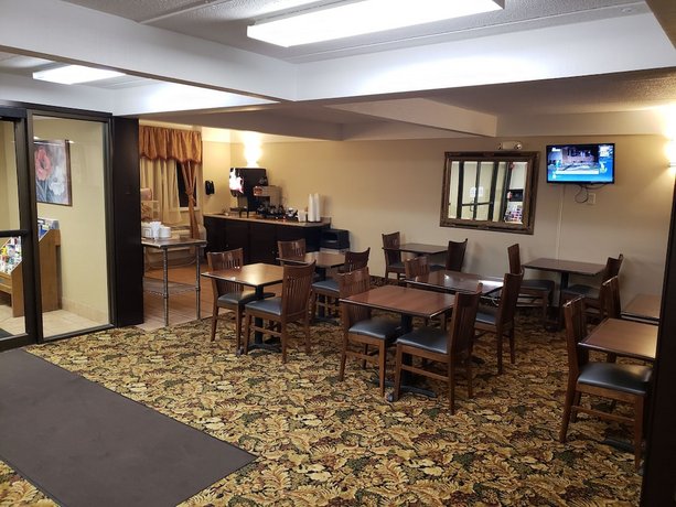 Budget Host Inn Mankato Compare Deals