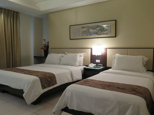 Circle Inn Iloilo City Center Compare Deals - 