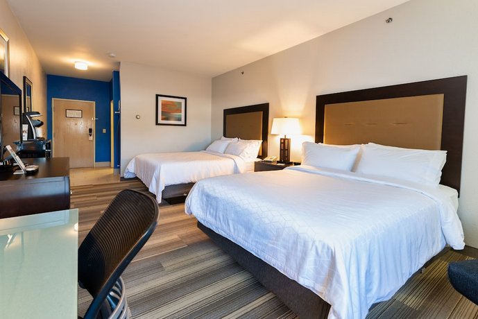 Holiday Inn Express Hotel Suites South Haven Compare Deals