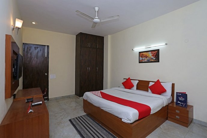 Promo [75% Off] Oyo 442 Hotel Delhi Marine Club Gurgaon India | Cheap
