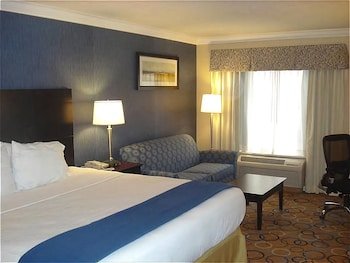 Holiday Inn Express Hotel Suites Williamsport Compare Deals - 