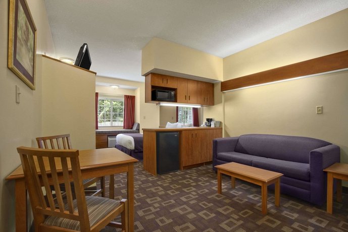 Microtel Inn Suites By Wyndham Charlotte Northlake Compare