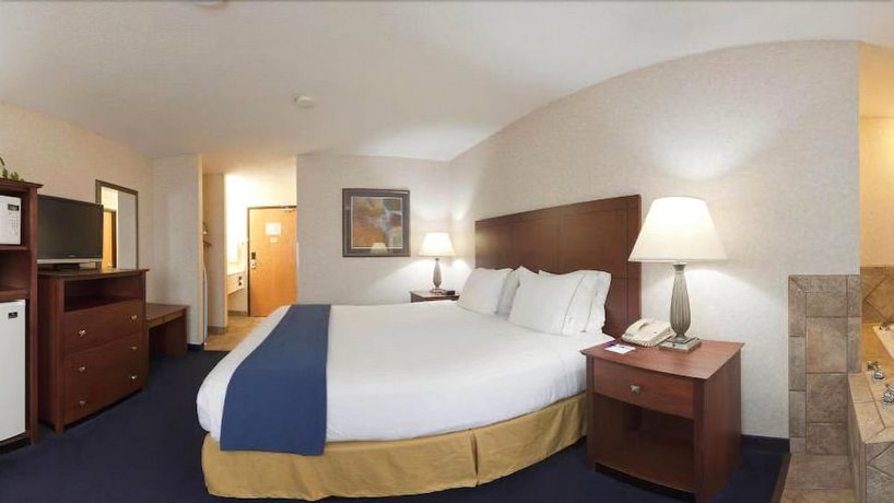 Holiday Inn Express Deforest Compare Deals