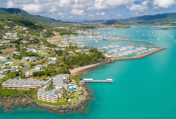 Coral Sea Resort Airlie Beach Compare Deals   HI580428040 