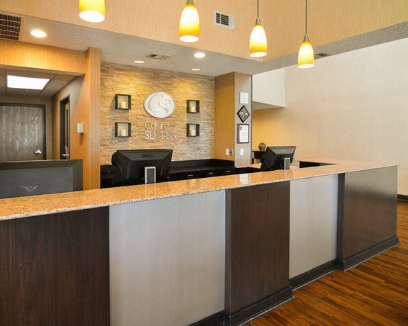 Comfort Suites Dfw Airport Irving Compare Deals