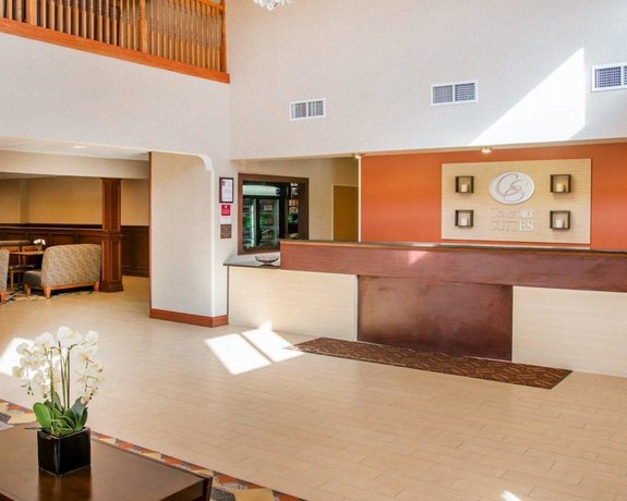 Comfort Suites Auburn Hills Compare Deals