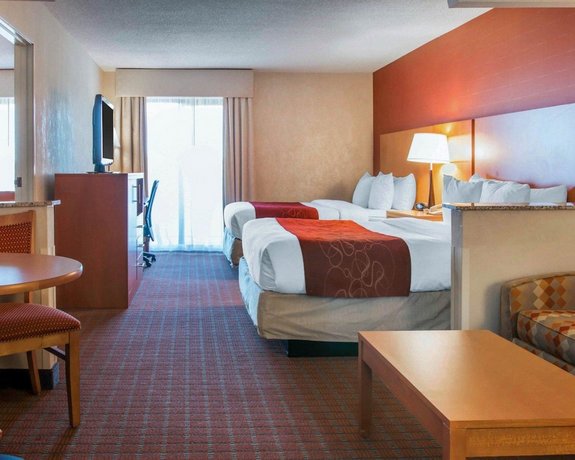 Comfort Suites Auburn Hills Compare Deals