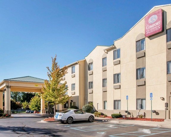 Comfort Suites Auburn Hills Compare Deals