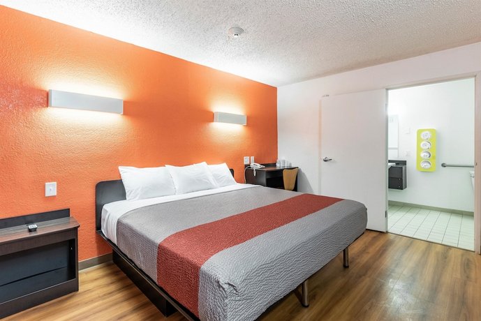 Promo [85% Off] Motel 6 Dallas North United States | Hotel Online