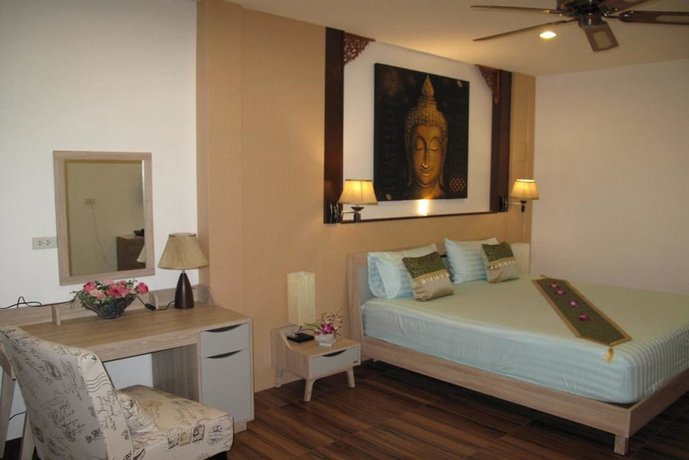 Qg Resort Bangkok Compare Deals