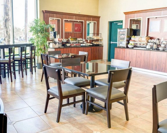 Comfort Inn Suites Near Universal North Hollywood Burbank