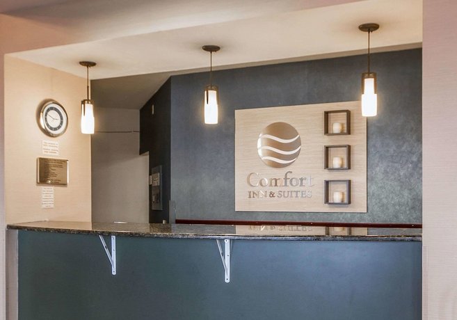 Comfort Inn Suites Madison Airport Compare Deals