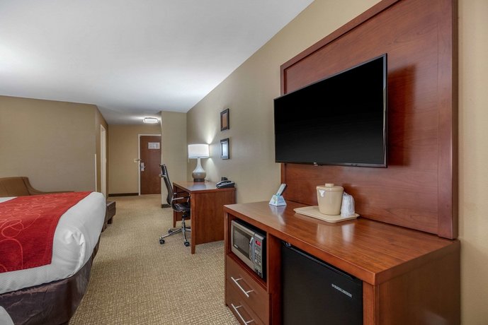 Comfort Suites Pelham Compare Deals