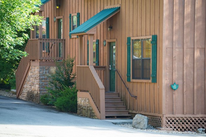 The Cabins At Green Mountain Branson Compare Deals