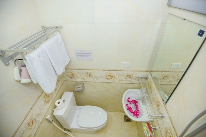 Hanoi Old Town Palace Guest House Compare Deals - 