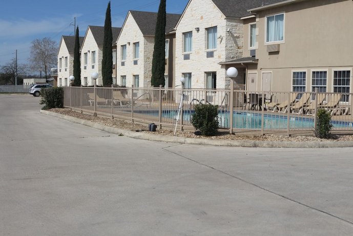 Comfort Suites New Braunfels Compare Deals