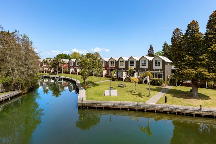 Ramada Resort By Wyndham Rotorua Marama Compare Deals - 