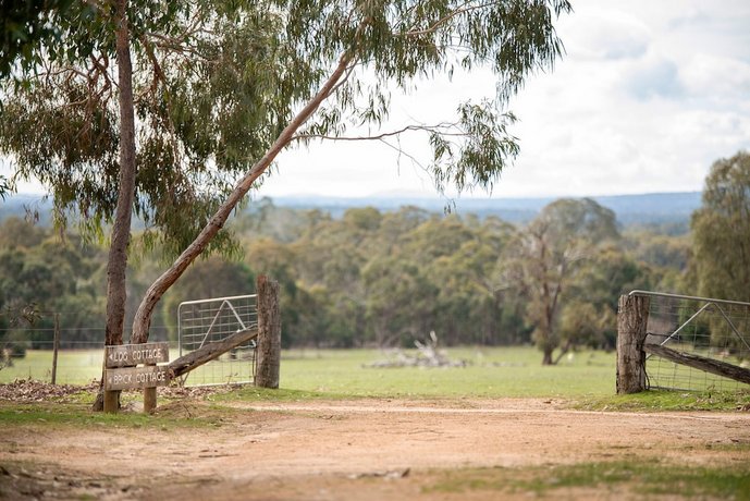 Grampians Pioneer Cottages Halls Gap Compare Deals