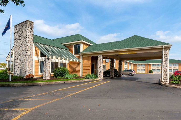 Quality Inn Buckhorn Compare Deals - 