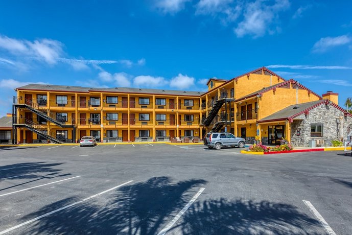 Quality Inn Salinas Compare Deals