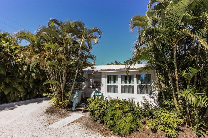 Gulf Breeze Cottages Sanibel Compare Deals