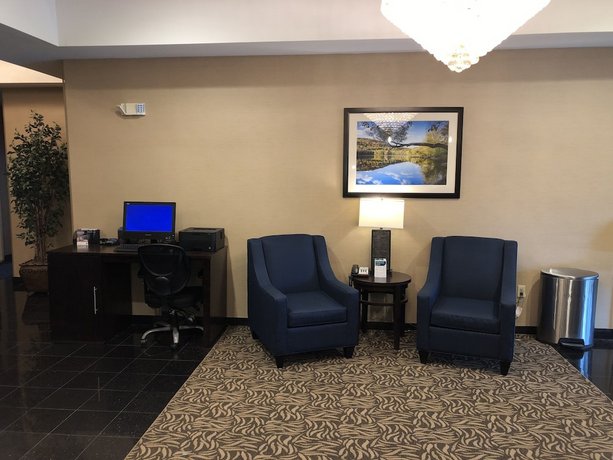 Comfort Suites Mahwah Compare Deals