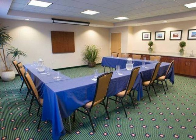Comfort Inn Suites West Chester Cincinnati Compare Deals