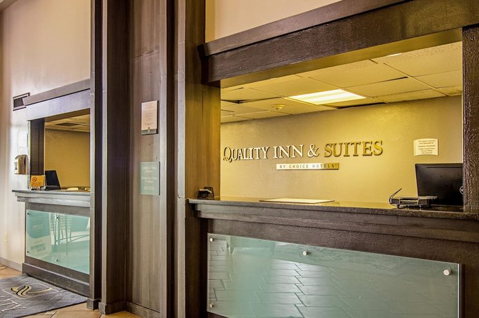 Quality Inn And Suites Denver Stapleton Compare Deals