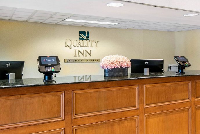 Quality Inn Edison Compare Deals