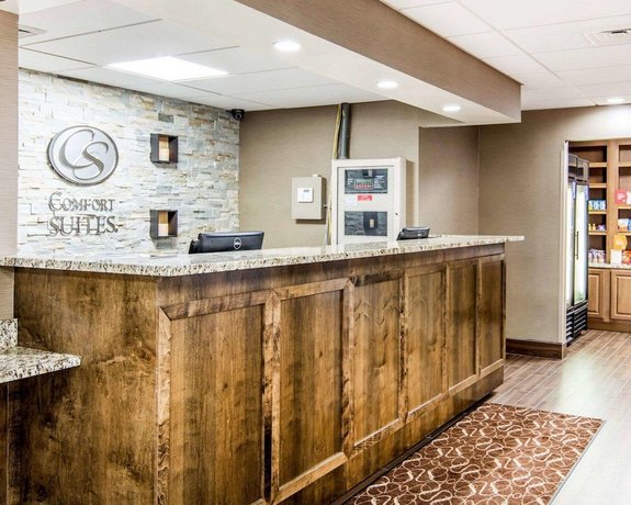 Comfort Suites Fredericksburg South Compare Deals