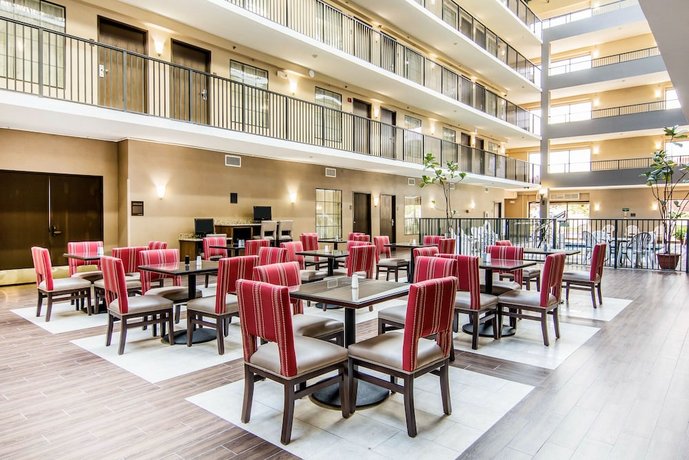 Comfort Suites Fredericksburg South Compare Deals