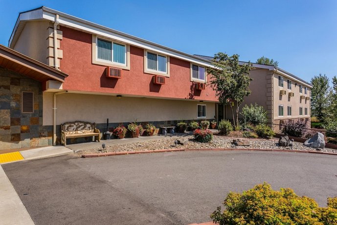 Quality Inn Suites Coeur D Alene Compare Deals