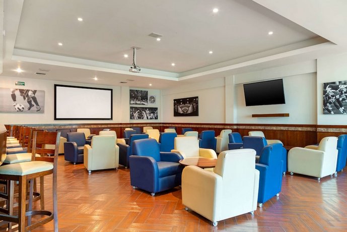 Comfort Inn Monterrey Norte Compare Deals