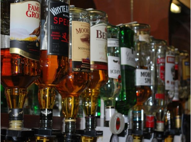 Kincaid House Hotel Milton Of Campsie Compare Deals - 