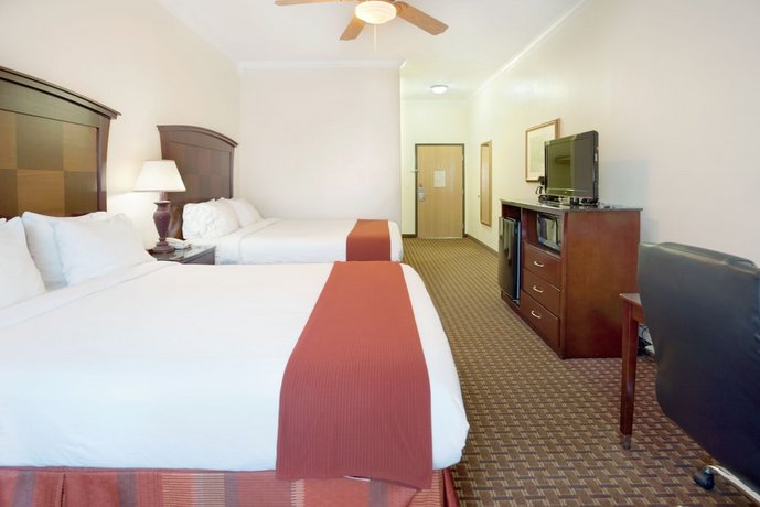 Holiday Inn Express Hotel And Suites South Padre Island Compare