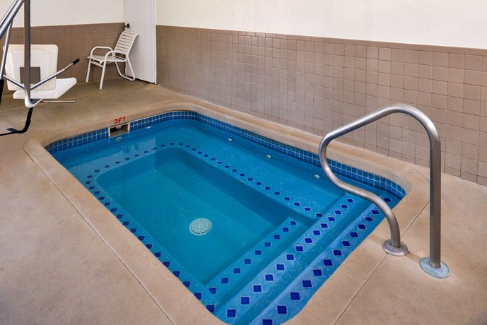Comfort Inn And Suites Joplin Compare Deals