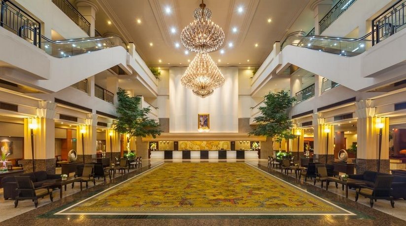 מלון דה טווין טווארס צילום של הוטלס קומביינד - למטייל (3)