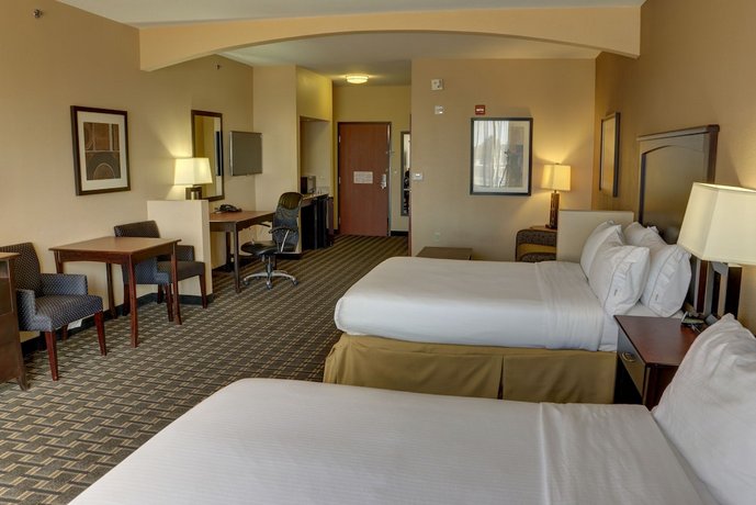 Holiday Inn Express Hotel Suites Texarkana East Compare Deals