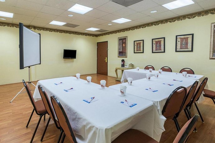 Comfort Suites Near Texas Medical Center Nrg Stadium - 